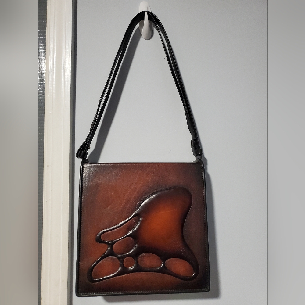 Bambas Czech Republic Leather Shoulder Bag Sculpted Embossed Brown Black Art